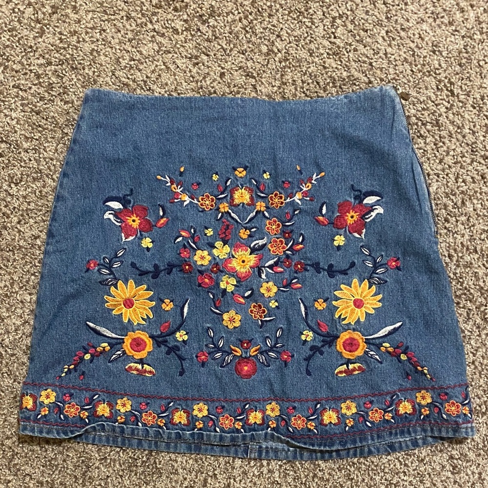 Embroidered Floral Denim Pencil Skirt
